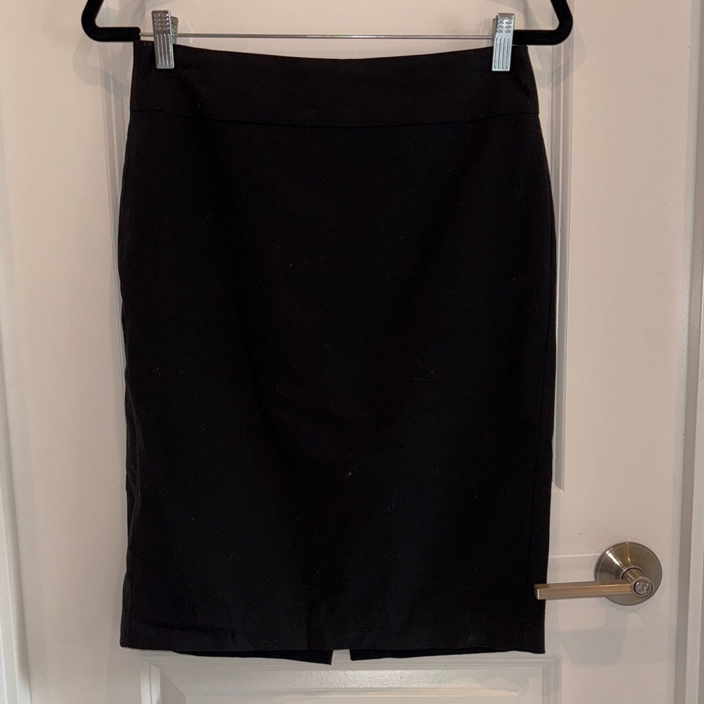 Banana Republic Black Pencil Skirt Size 2